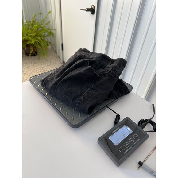 Bandolino Theadora Tummy Toner Pull On Straight Leg Jeans Womens 14 Black - Picture 10 of 10